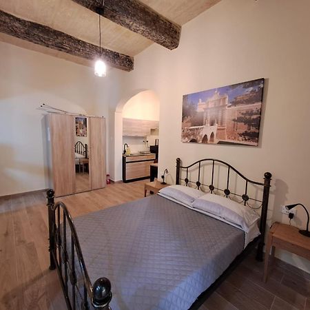 Floriana One Bedroom Studio House Bagian luar foto