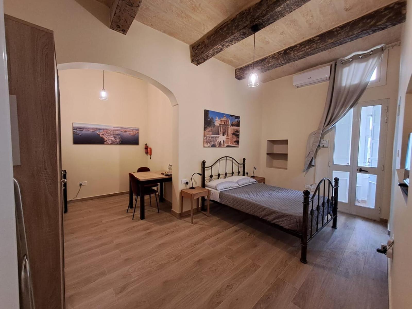 Floriana One Bedroom Studio House Bagian luar foto